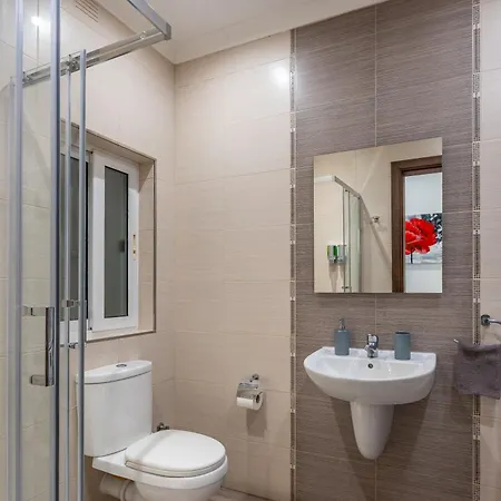 Quarto em Acomodações Particulares Modern In The Heart Of Bugibba *